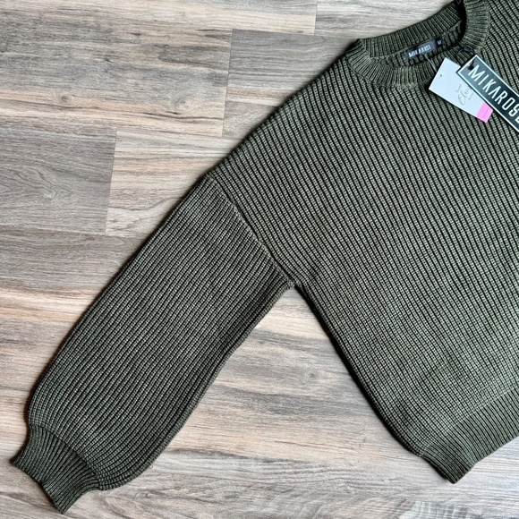 Mikarose Blair Slight Oversized Classic Knit Sweater in Satin Moss Green Size M - Picture 3 of 13